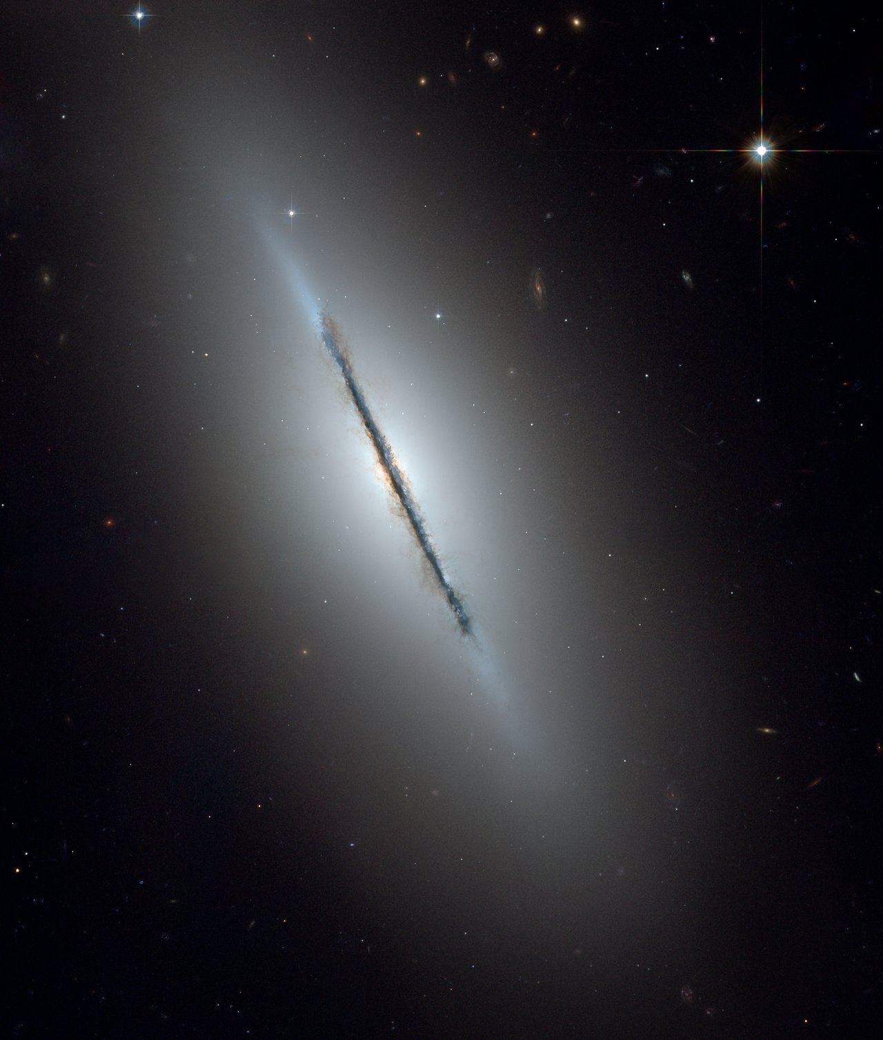 NGC 5866